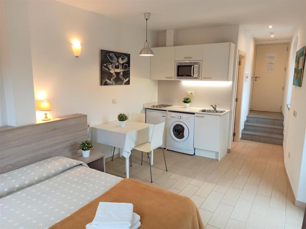Apartaments Fonda Comerc Torroella de Montgrí Eksteriør bilde