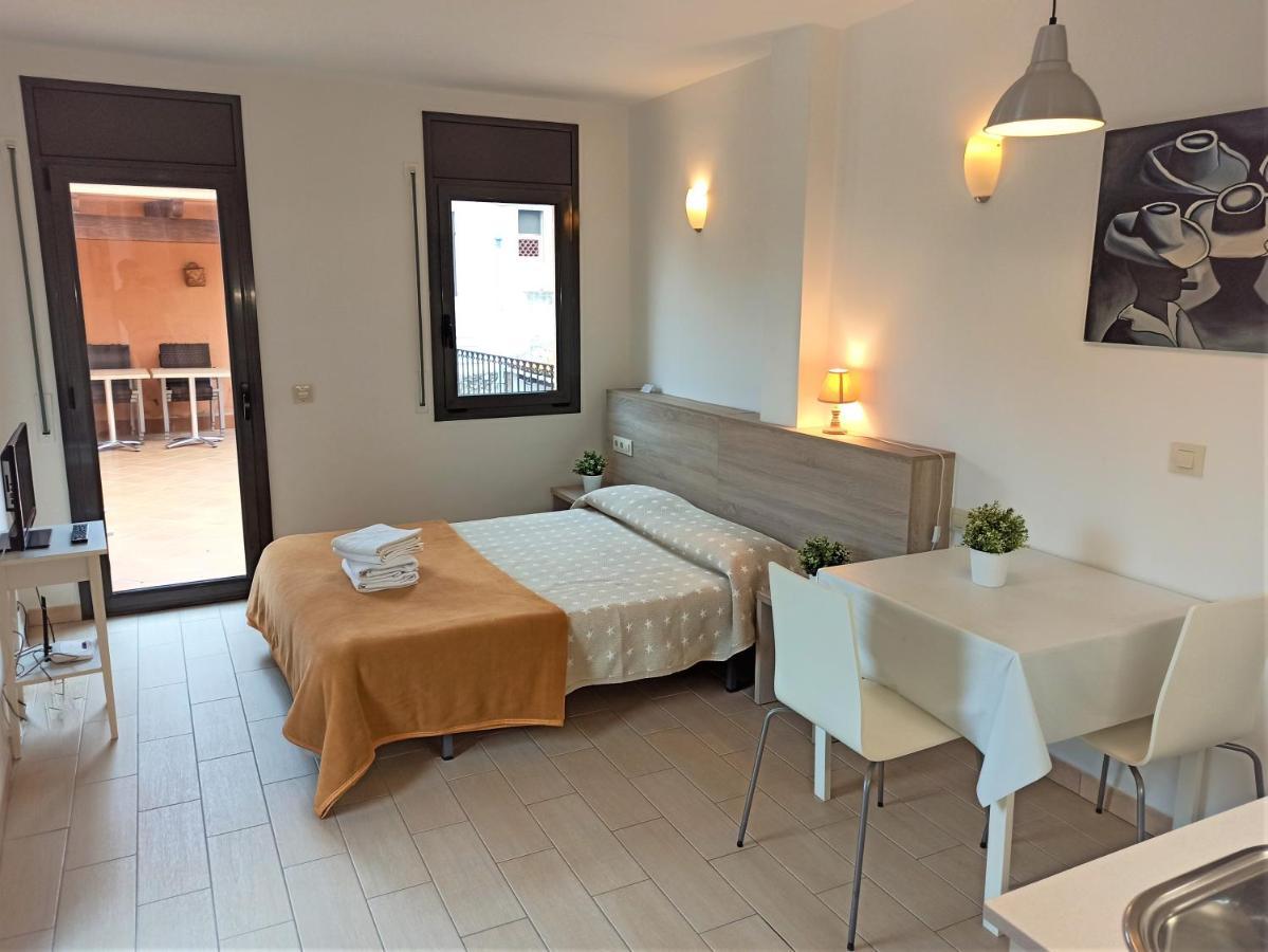 Apartaments Fonda Comerc Torroella de Montgrí Eksteriør bilde