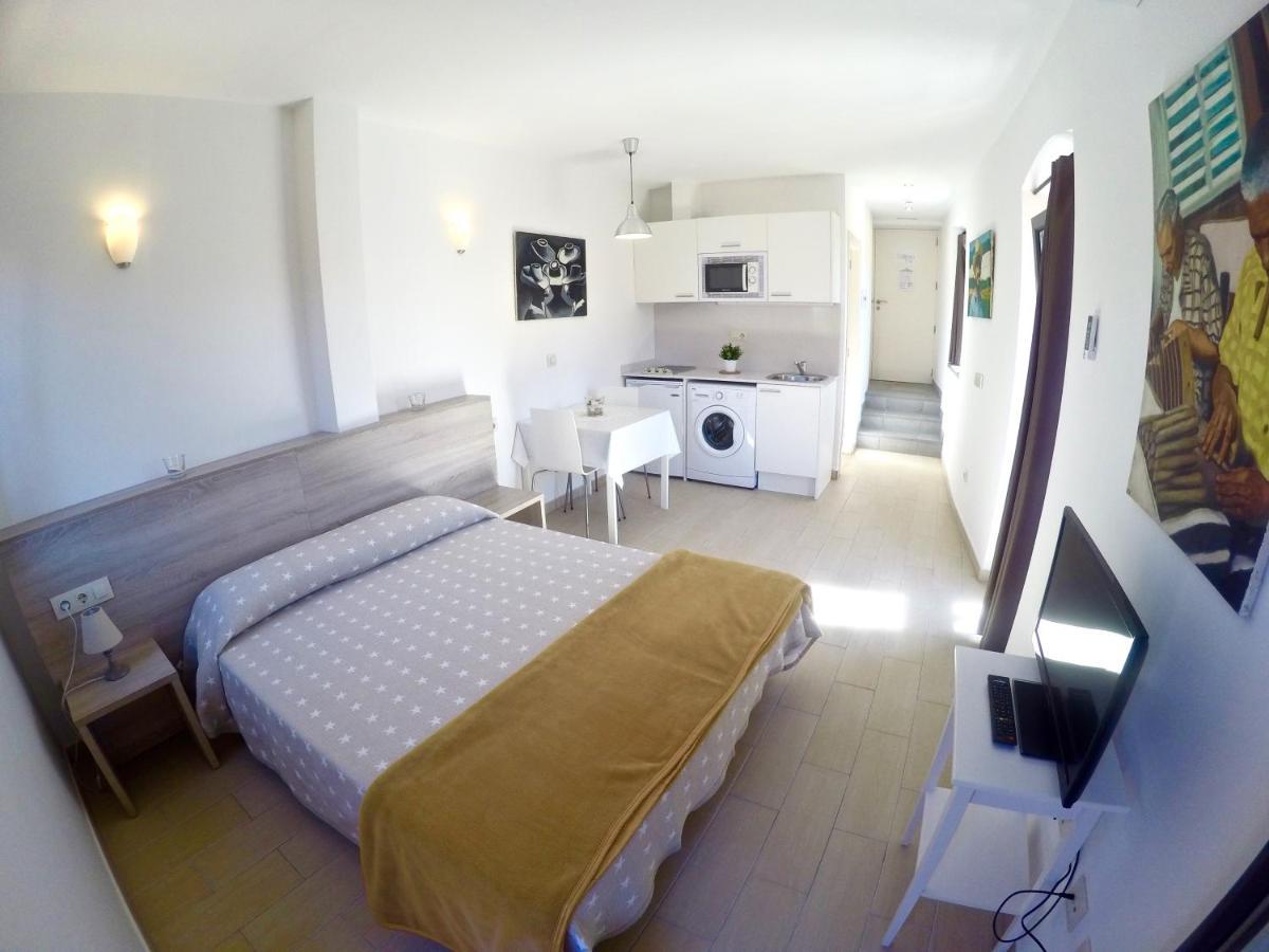 Apartaments Fonda Comerc Torroella de Montgrí Eksteriør bilde